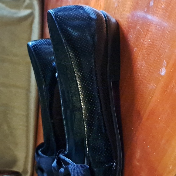 9 West 'Edwina' black shoes - Picture 3 of 8